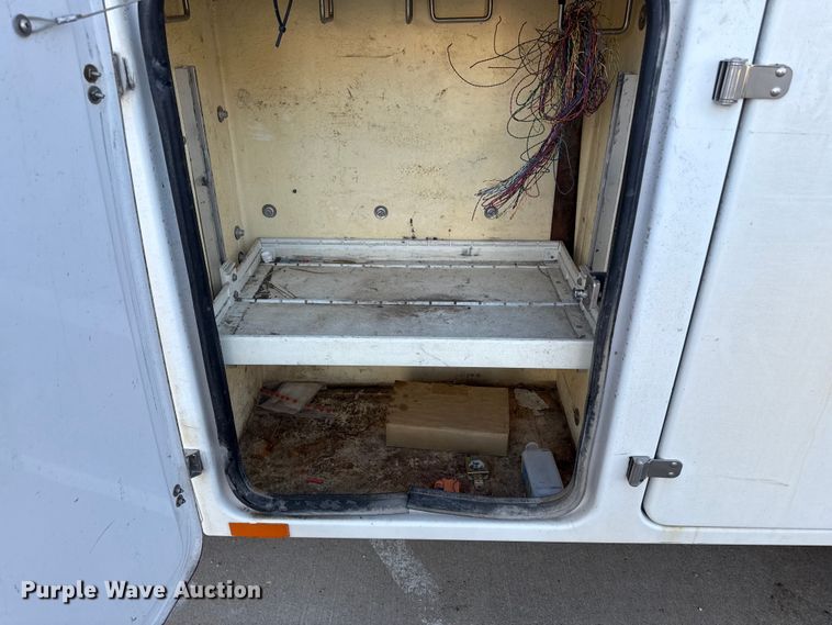 image for item ED4462 2011 Ford F450 bucket truck