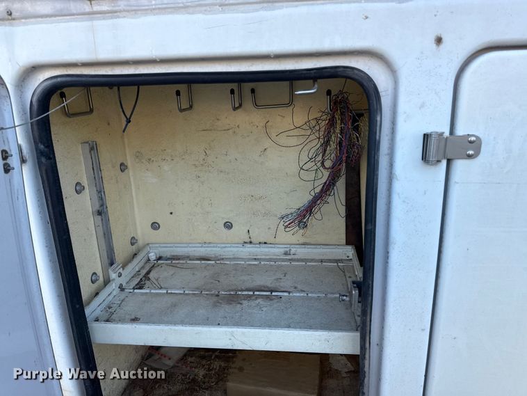 image for item ED4462 2011 Ford F450 bucket truck