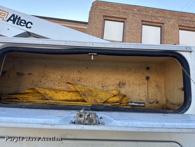 image for item ED4462 2011 Ford F450 bucket truck