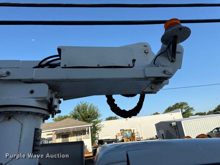 image for item ED4462 2011 Ford F450 bucket truck