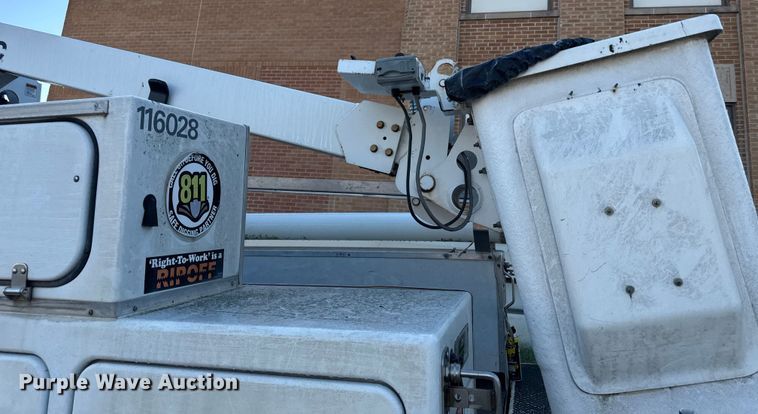 image for item ED4462 2011 Ford F450 bucket truck