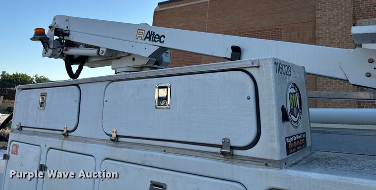 image for item ED4462 2011 Ford F450 bucket truck