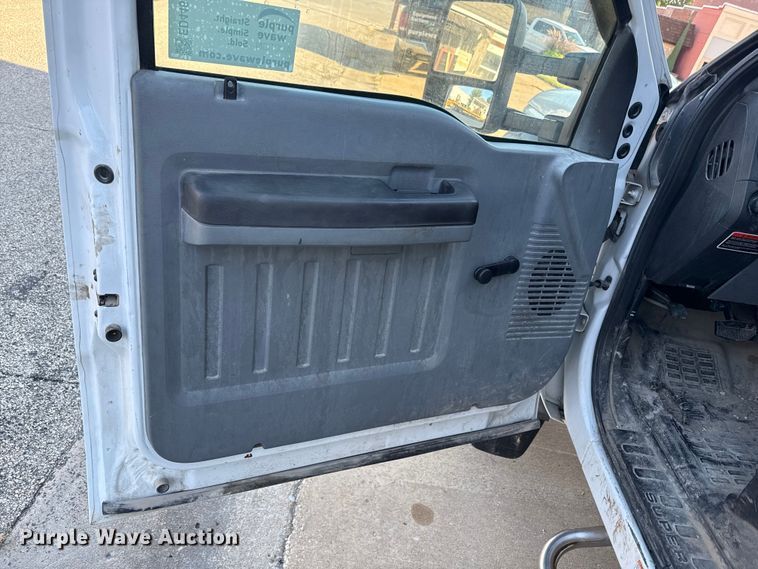 image for item ED4462 2011 Ford F450 bucket truck