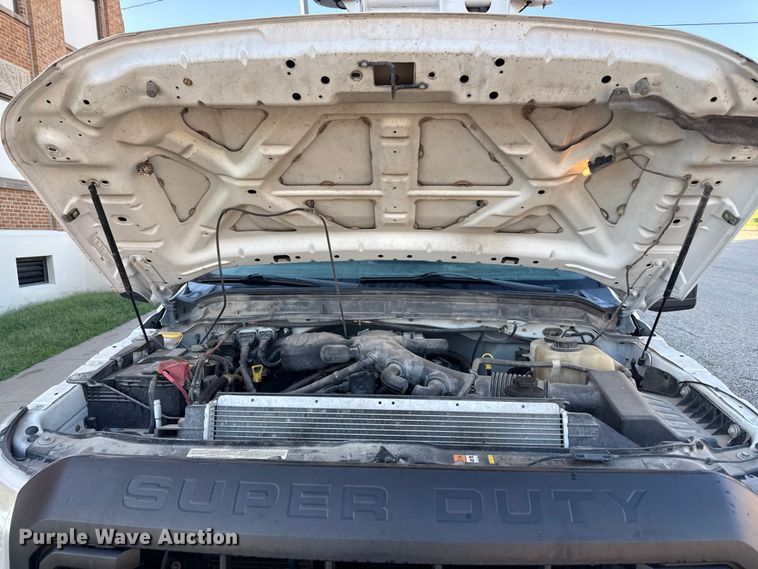 image for item ED4462 2011 Ford F450 bucket truck