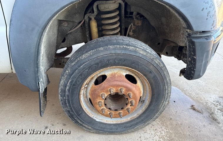 image for item ED4462 2011 Ford F450 bucket truck