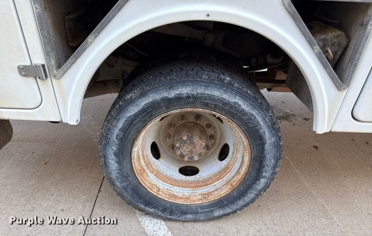 image for item ED4462 2011 Ford F450 bucket truck