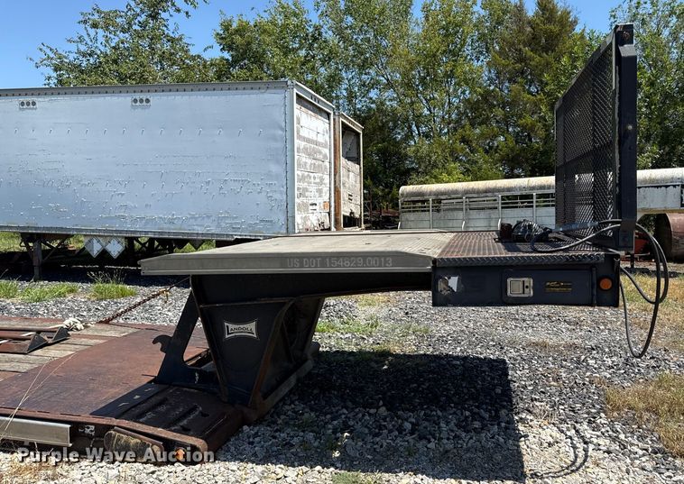 image for item ED4465 2000 Landoll lowboy equipment trailer