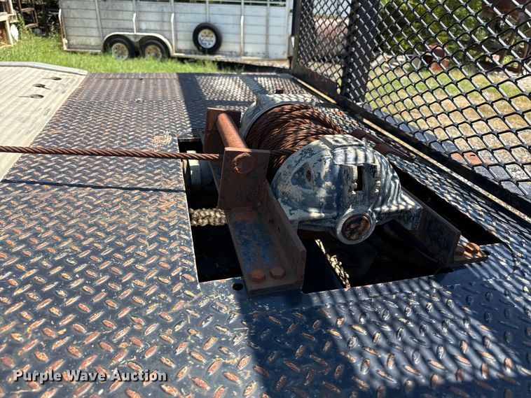 image for item ED4465 2000 Landoll lowboy equipment trailer