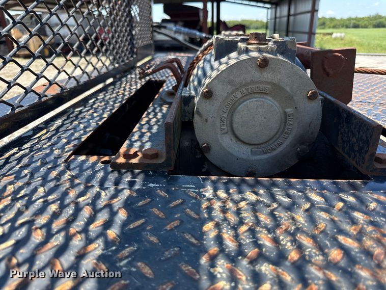 image for item ED4465 2000 Landoll lowboy equipment trailer