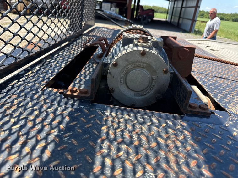 image for item ED4465 2000 Landoll lowboy equipment trailer