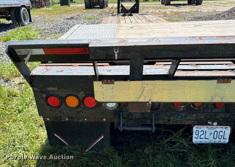 image for item ED4465 2000 Landoll lowboy equipment trailer