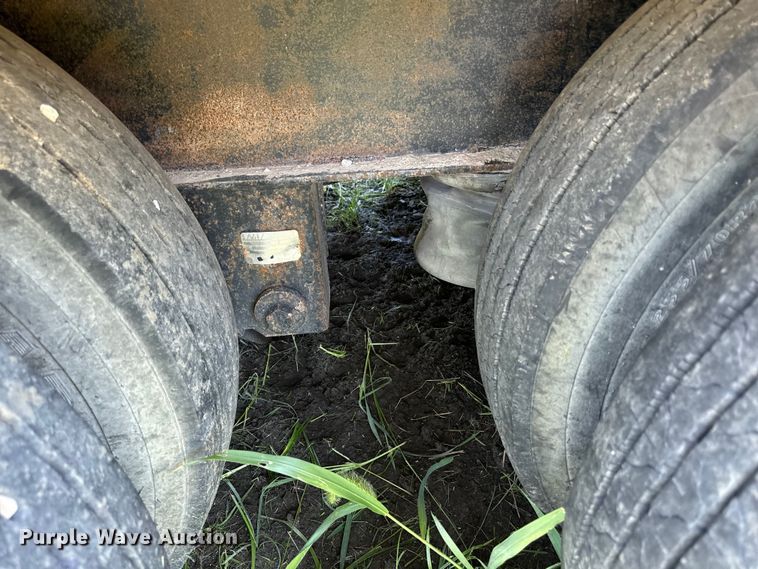 image for item ED4465 2000 Landoll lowboy equipment trailer