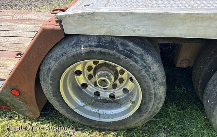 image for item ED4465 2000 Landoll lowboy equipment trailer