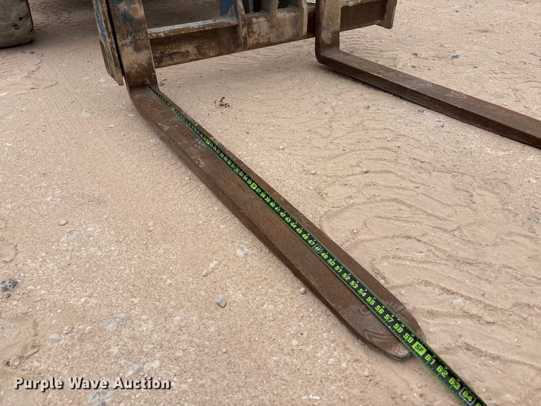 image for item ED5788 2013 Genie GTH-1056 telehandler