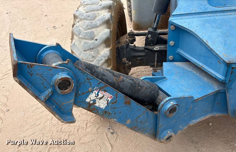 image for item ED5788 2013 Genie GTH-1056 telehandler