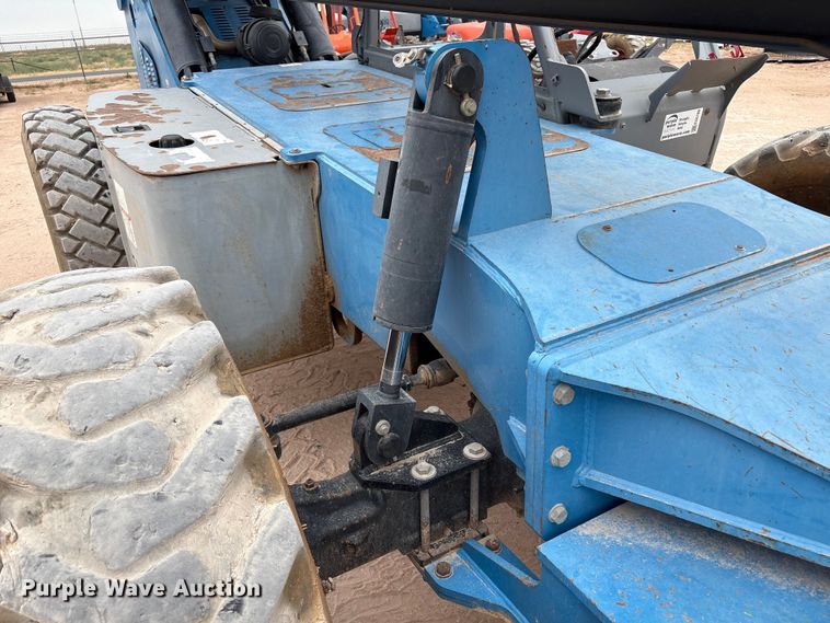 image for item ED5788 2013 Genie GTH-1056 telehandler