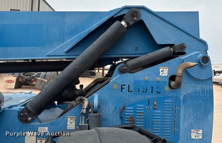 image for item ED5788 2013 Genie GTH-1056 telehandler