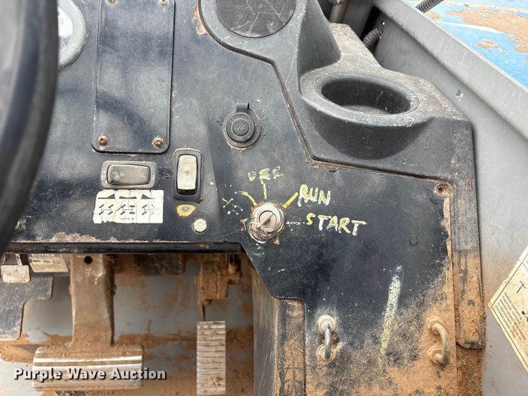 image for item ED5788 2013 Genie GTH-1056 telehandler