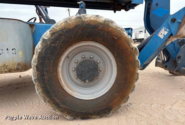 image for item ED5788 2013 Genie GTH-1056 telehandler
