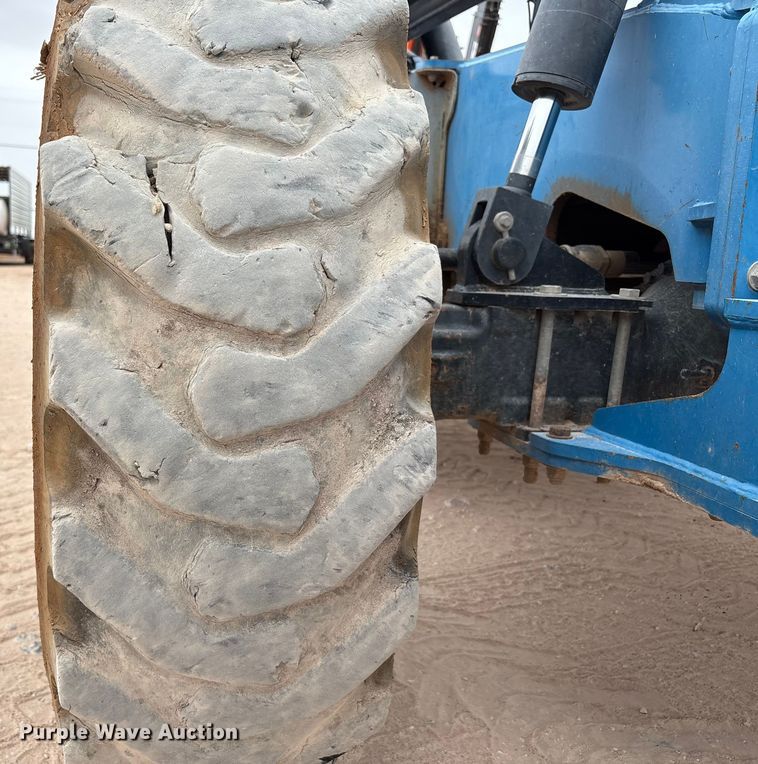 image for item ED5788 2013 Genie GTH-1056 telehandler