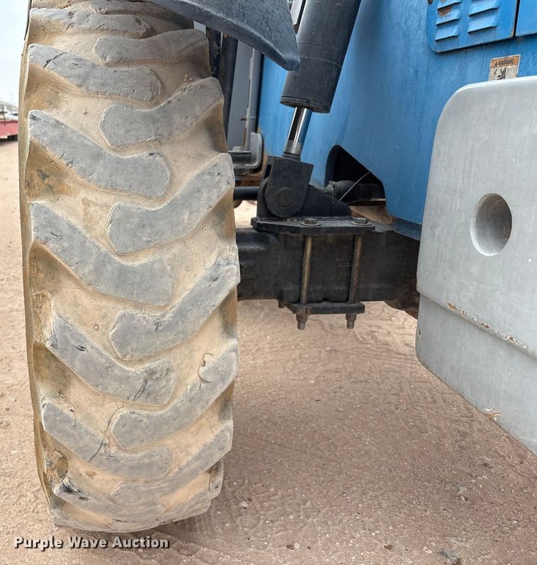 image for item ED5788 2013 Genie GTH-1056 telehandler