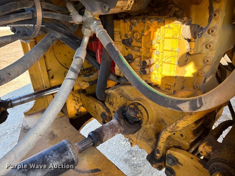 image for item ED5853 2002 John Deere 544H wheel loader