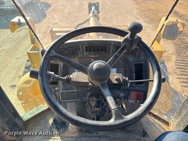 image for item ED5853 2002 John Deere 544H wheel loader