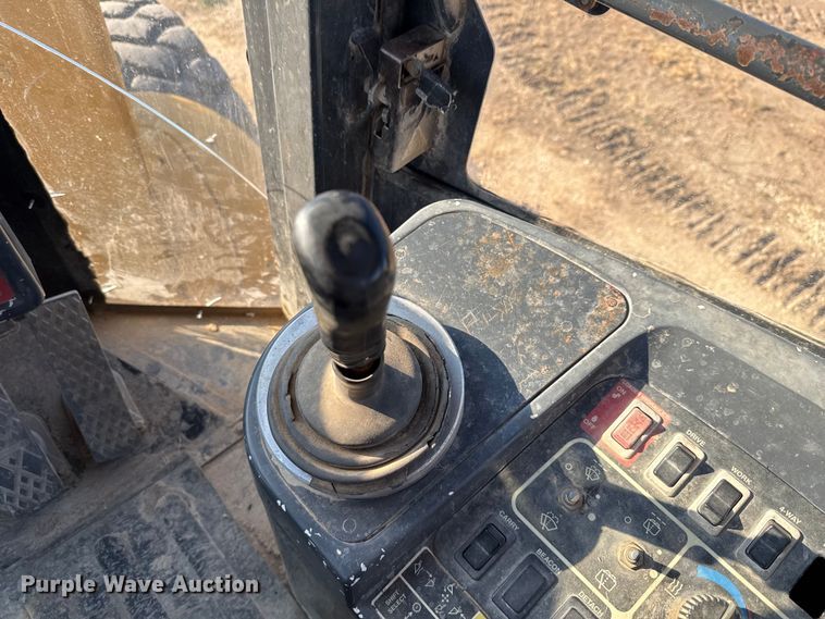 image for item ED5853 2002 John Deere 544H wheel loader