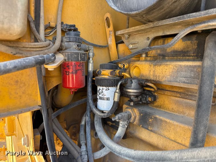 image for item ED5853 2002 John Deere 544H wheel loader