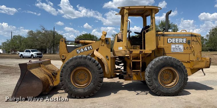 image for item ED5854 2001 John Deere 544H wheel loader