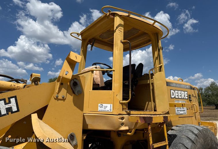 image for item ED5854 2001 John Deere 544H wheel loader