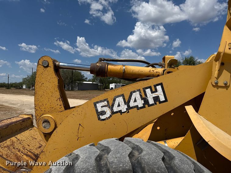 image for item ED5854 2001 John Deere 544H wheel loader