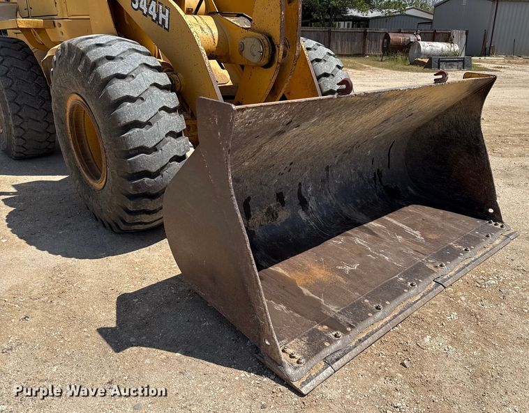 image for item ED5854 2001 John Deere 544H wheel loader