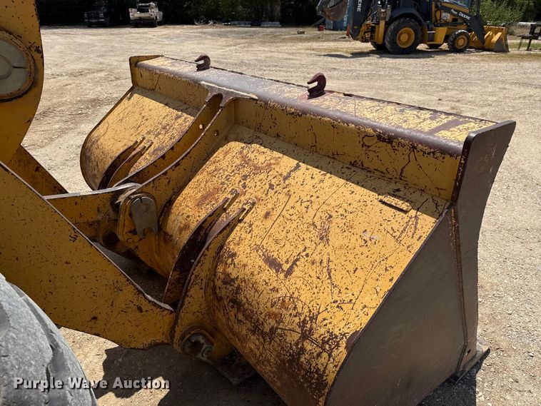 image for item ED5854 2001 John Deere 544H wheel loader