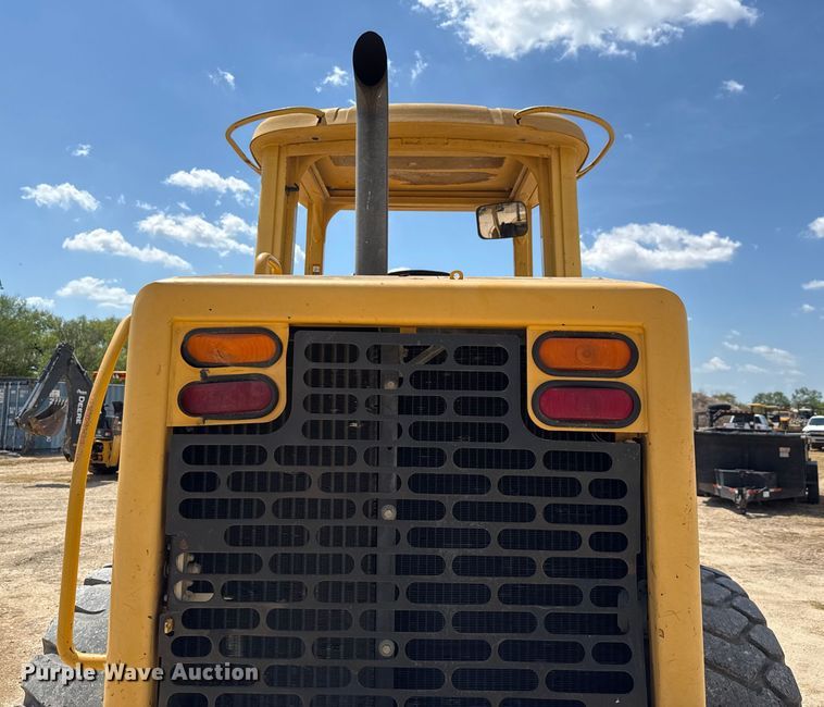 image for item ED5854 2001 John Deere 544H wheel loader