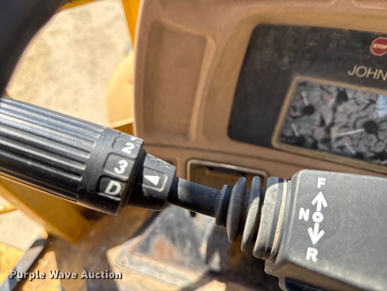 image for item ED5854 2001 John Deere 544H wheel loader