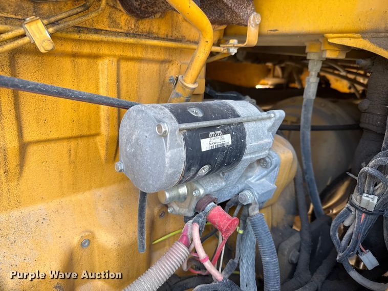 image for item ED5854 2001 John Deere 544H wheel loader