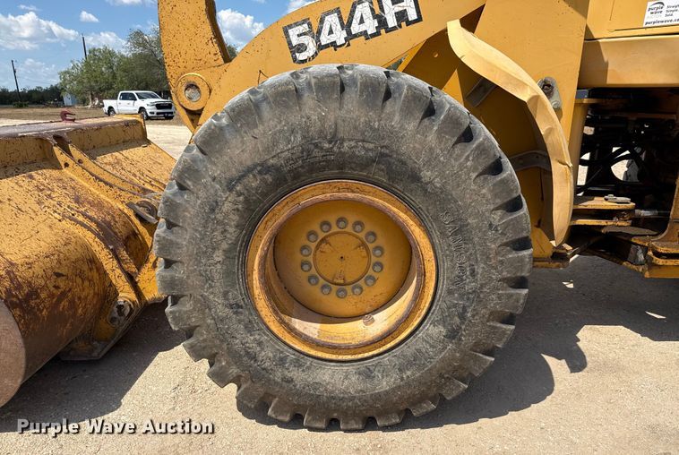 image for item ED5854 2001 John Deere 544H wheel loader
