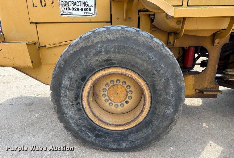 image for item ED5854 2001 John Deere 544H wheel loader