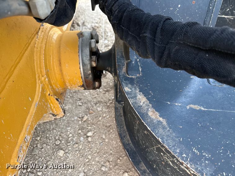 image for item ED5856 2019 John Deere 650K XLT dozer