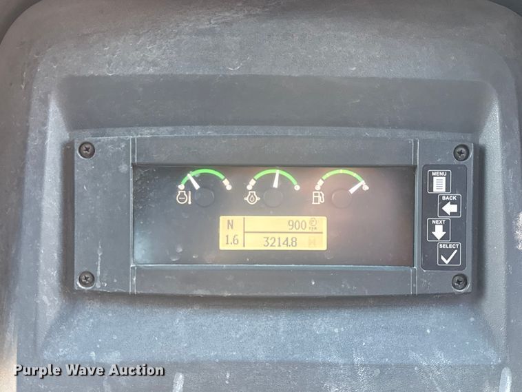 image for item ED5856 2019 John Deere 650K XLT dozer