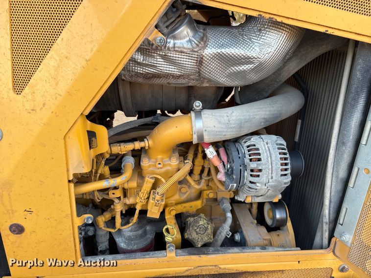 image for item ED5856 2019 John Deere 650K XLT dozer