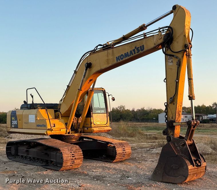 EXCAVADORA 2011 KOMATSU PC200LC8
