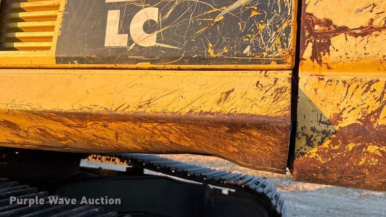image for item ED5857 2011 Komatsu PC200LC-8 excavator