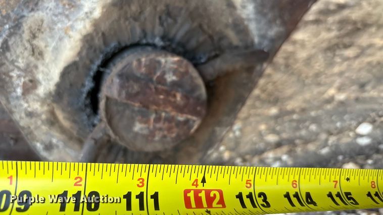 image for item ED5857 2011 Komatsu PC200LC-8 excavator