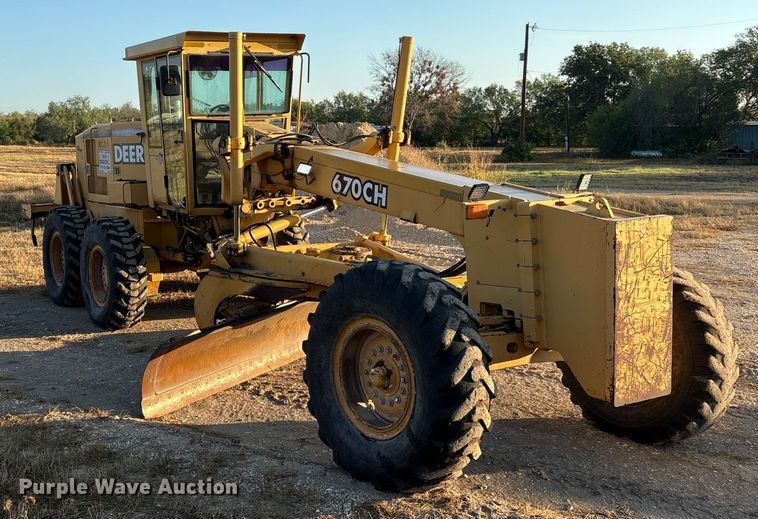 MOTOCONFORMADORA JOHN DEERE 670CH 2000