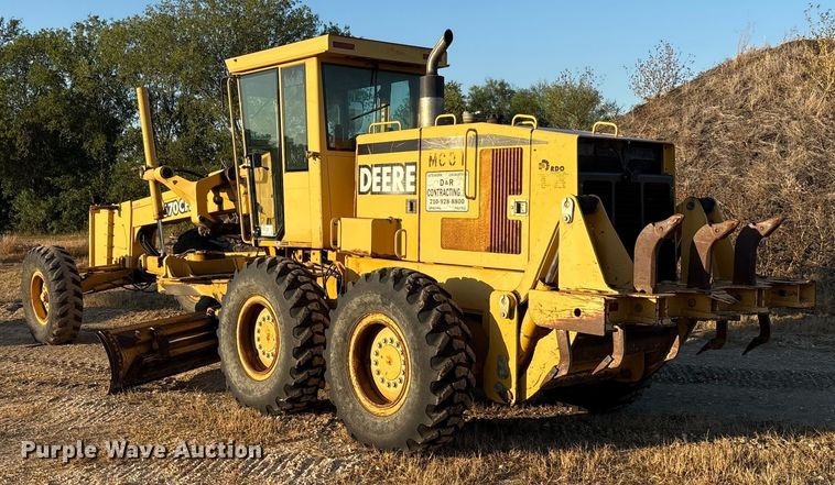 image for item ED5858 2000 John Deere 670CH motor grader