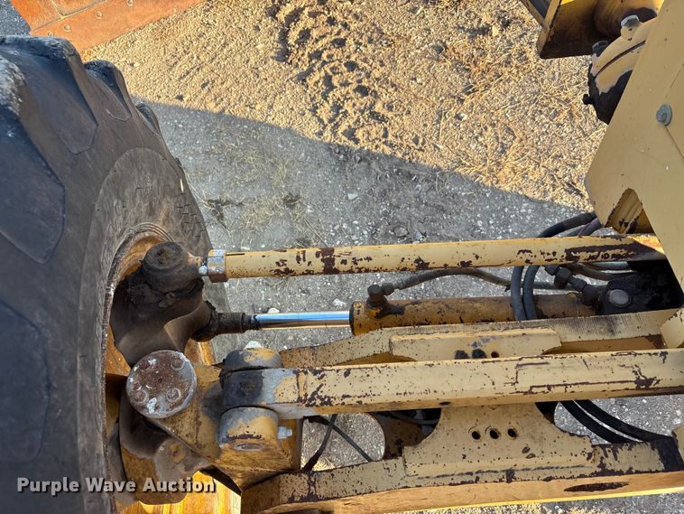 image for item ED5858 2000 John Deere 670CH motor grader