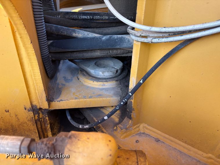 image for item ED5858 2000 John Deere 670CH motor grader