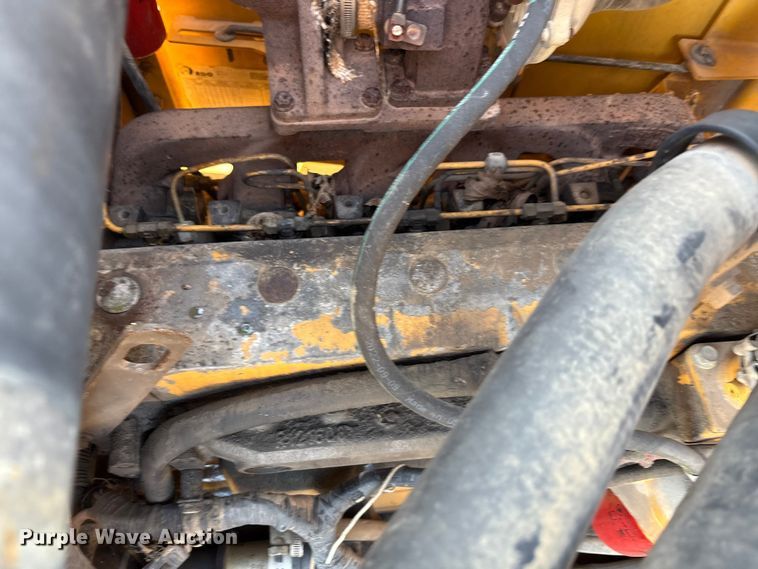 image for item ED5858 2000 John Deere 670CH motor grader